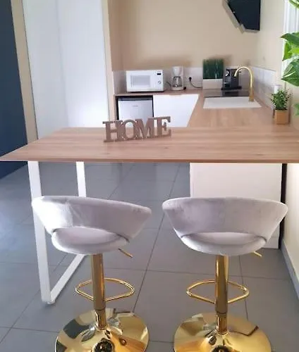 Dépendance studio cosy Hébergement de vacances Cannes-et-Clairan